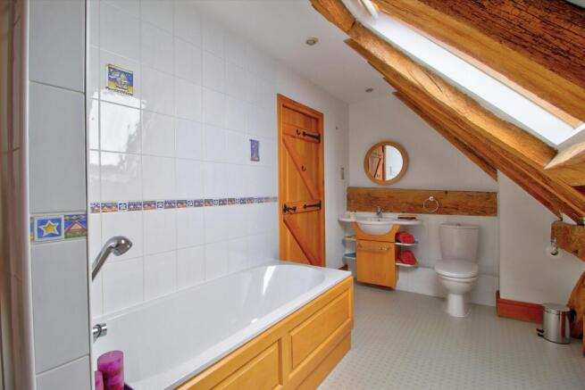 Photo 16