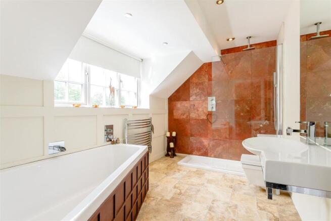 8342819-interior28.jpg