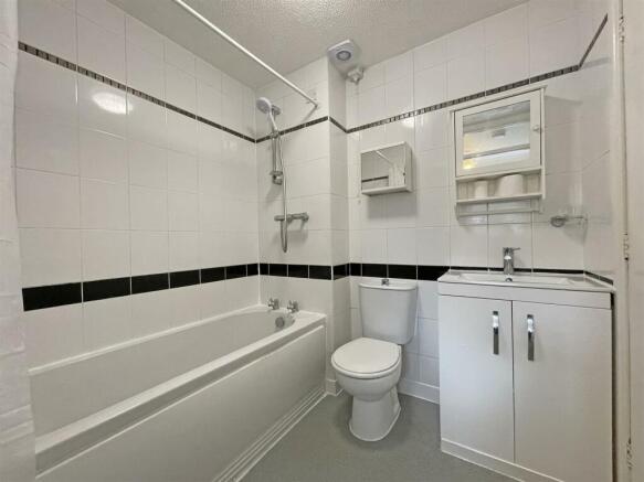 Wescott Close 45 - Bathroom.....jpg