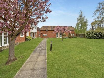 Heath Road, Newmarket