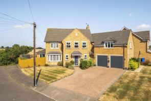 8, Fox Covert Drive, Northampton NN7 2LL