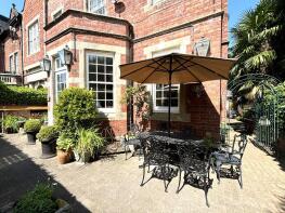 Flat 2, High Chase House, High Chase Rise, Little Haywood, Stafford ST18 0TZ