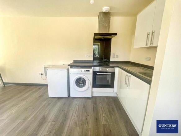 1 bed Flat to rent Image 4