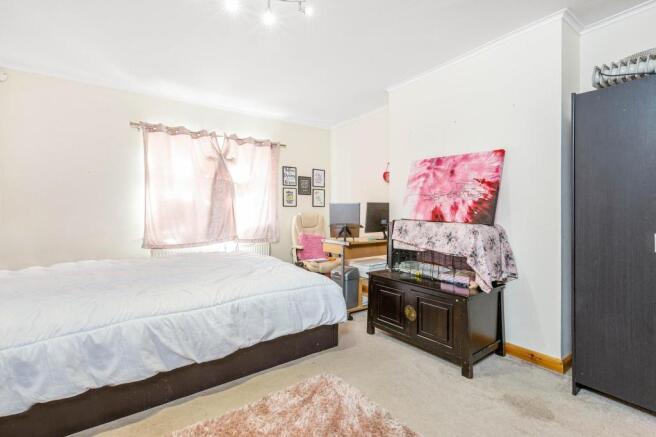 Reception 2/Bedroom 4