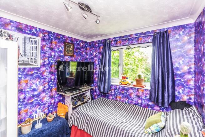 Bedroom 3 image 4