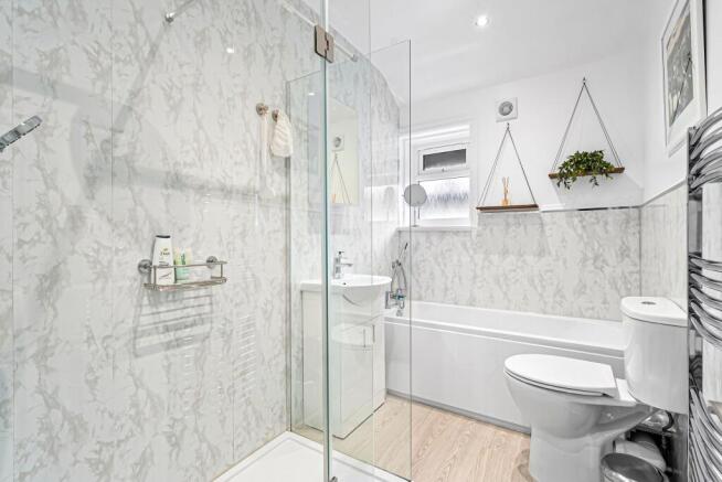 3 bed Semi-Detached for sale Image 12