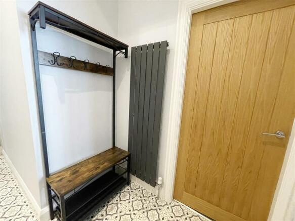 2 bed Apartment for sale Image 12