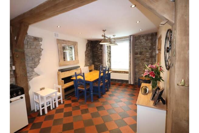 Kitchen/Dining Room