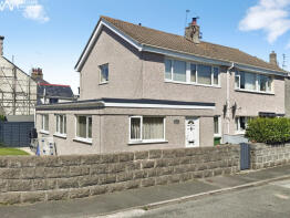 1, Llain Delyn, Holyhead LL65 2TE