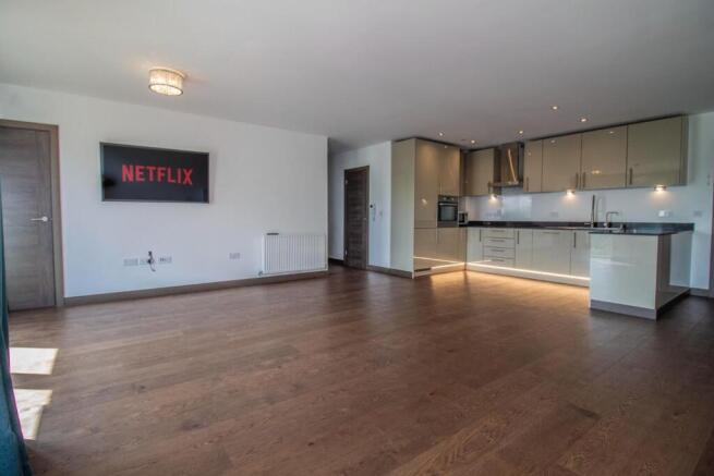 87 Harland Court [Open-Plan Living Dining Room] 03