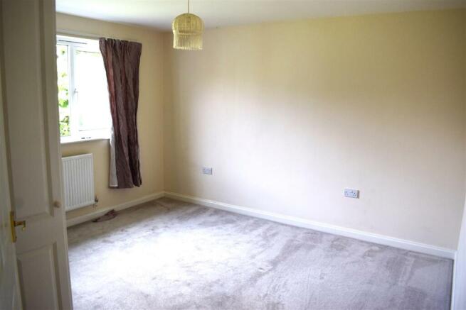 Bedroom 2.JPG