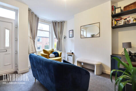 89 Wood Road, Sheffield S6 4LW