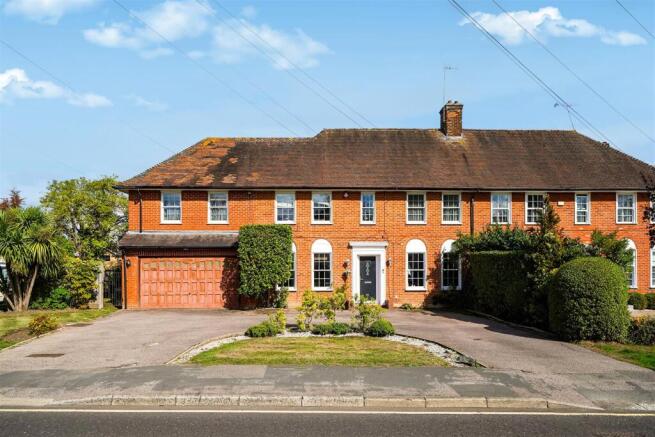 39 Deacons Hill Road Elstree Borehamwood WD6 3HZ -