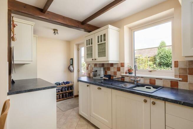 4 bed Detached for sale Image 6
