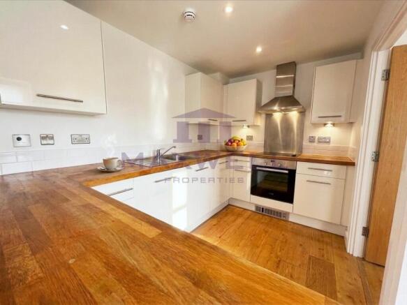 One bed for rent in Bow. E3