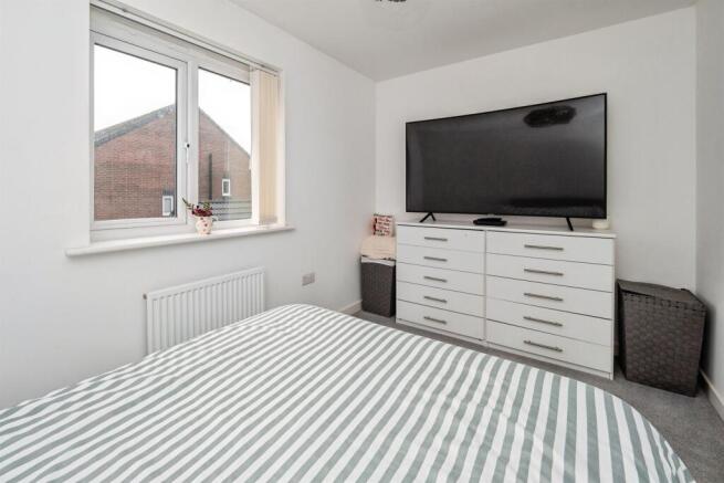 2 bed Terraced for sale Image 9