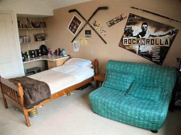 Photo 8