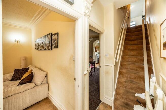 3 bed Terraced for sale Image 6
