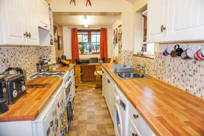 Kitchen/Breakfast