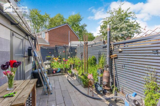 2 bed Terraced for sale Image 11