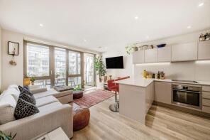 120, 12 Corio House, The Grange, London SE1 3GW