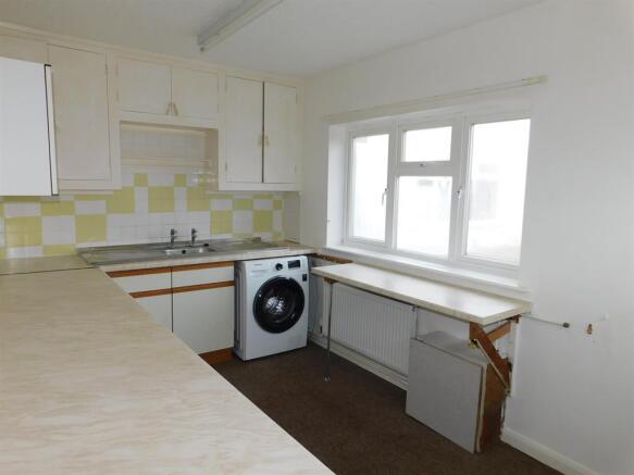 Kitchen 1