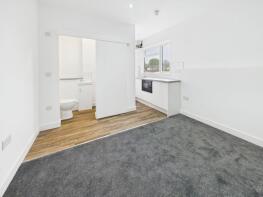 87b, Victoria Road, Ruislip HA4 9BH
