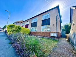 48, Queens Park Road, Romford RM3 0HJ