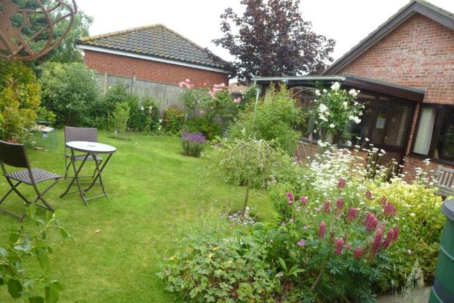 Photo 3