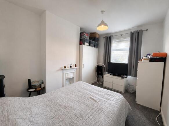 4 bed Semi-Detached for sale Image 12