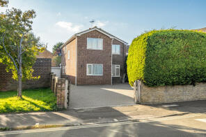 5, York Way, Sandhurst GU47 9DE
