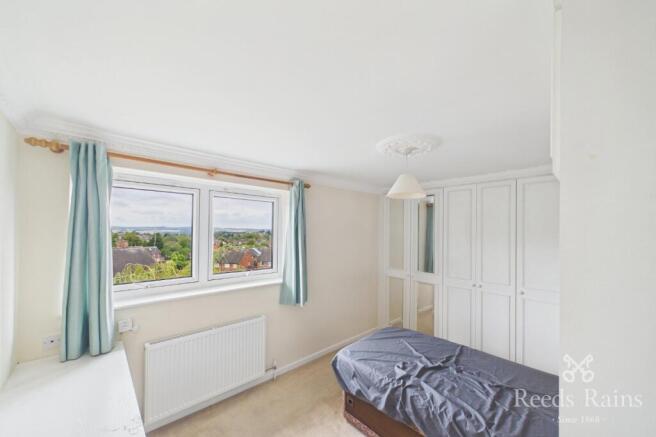 2 bed Apartment to rent Image 9