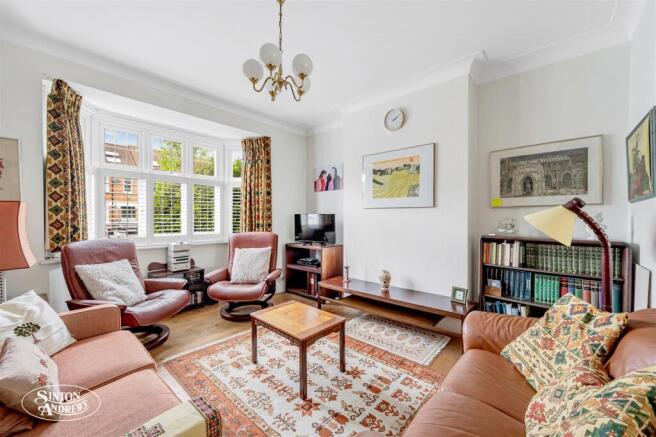 7 Swyncombe Avenue-3.jpg