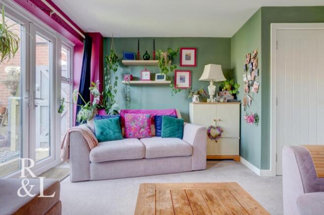 2 Herbert Drive (19).jpg