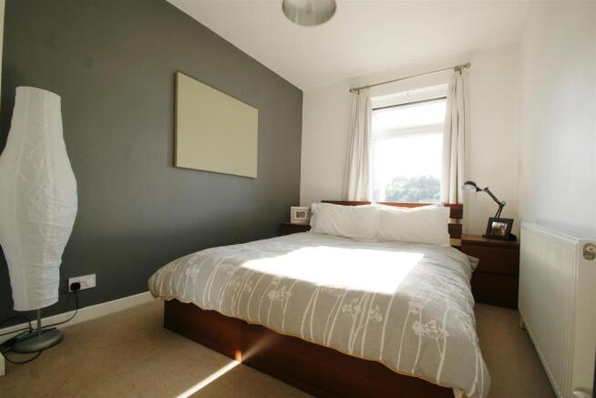 Bedroom 2.JPG