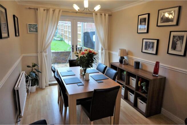 Lounge/Dining Room
