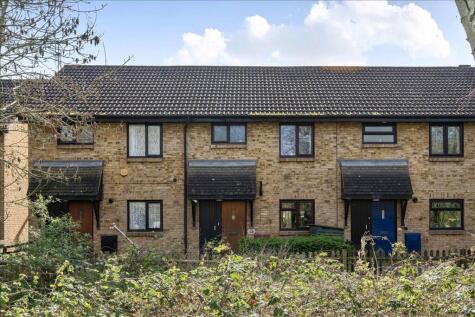 Foxwood Close, Feltham, Middlesex, TW13