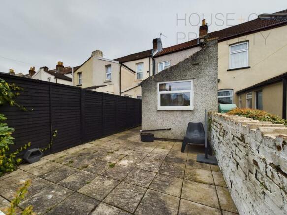 CAM01530G0-PR0012-STILL017.jpg
