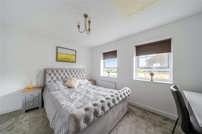 4 bed Detached for sale Image 12