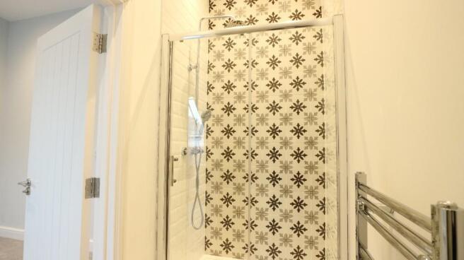 En suite bathroom