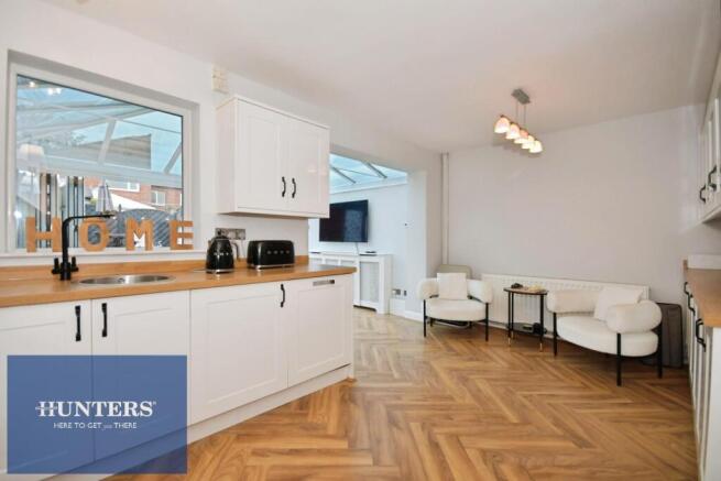 KITCHEN 03.jpg