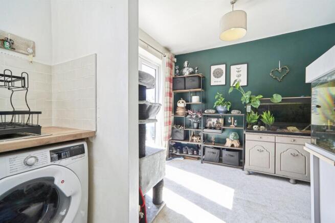 2 bed Terraced for sale Image 7