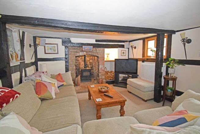 Greensleeves, lounge c.jpg