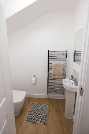 3 bed Terraced to rent Image 7