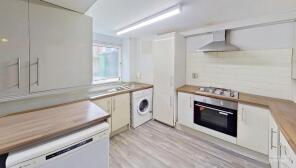 54, Manor Drive, Headingley, Leeds LS6 1DD