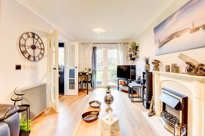 1 bed Retirement Property for sale Image 3