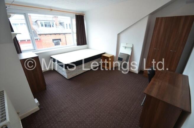 5 bed Terraced to rent Image 8
