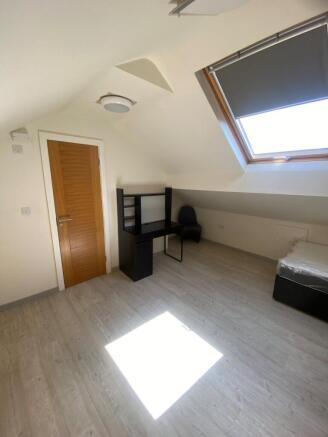 1 bed Terraced to rent Image 11