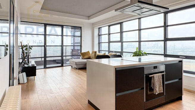 Flat for sale in London City Island E16
