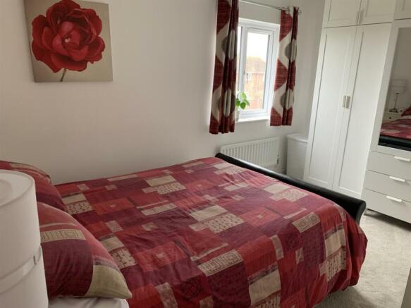 Bedroom..jpg
